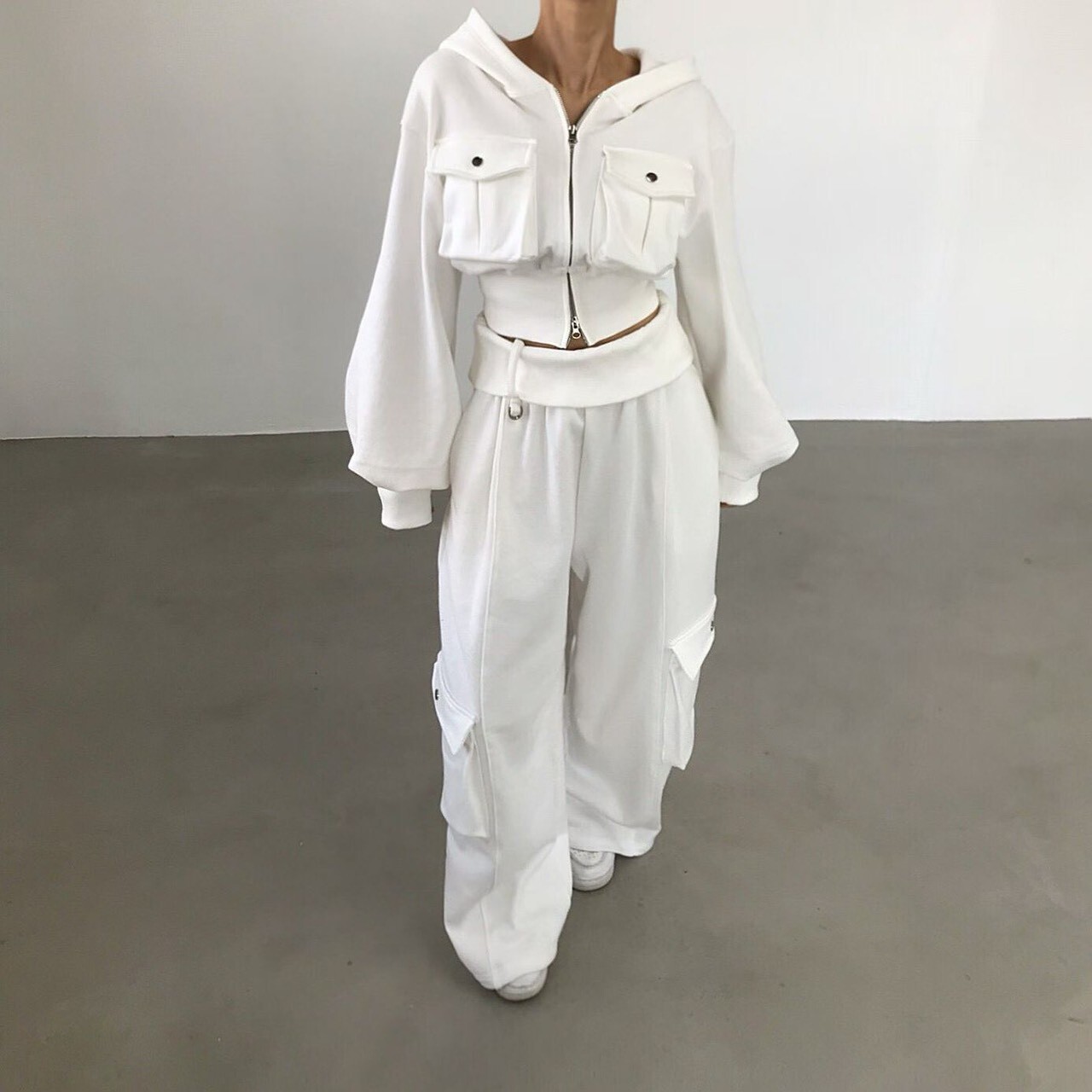 連帽縮腰拉鍊短外套  長褲(分售)