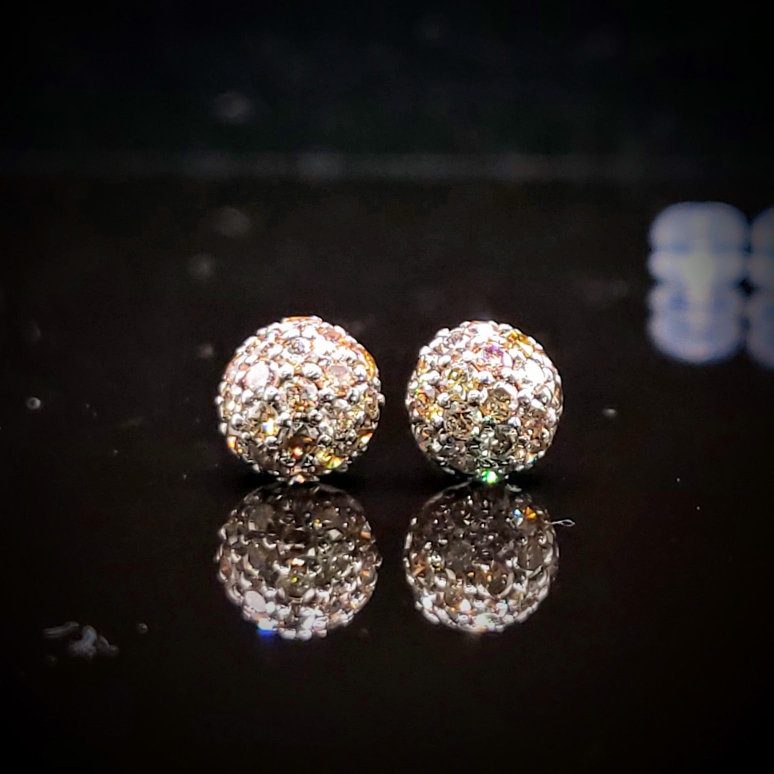 全新18K金70份咖啡鑽耳環