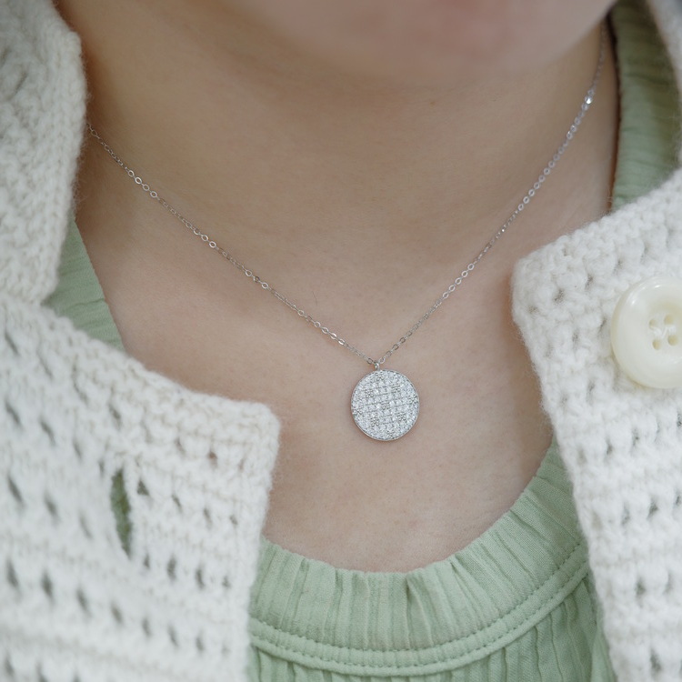 Round Pavé Diamond Pendant