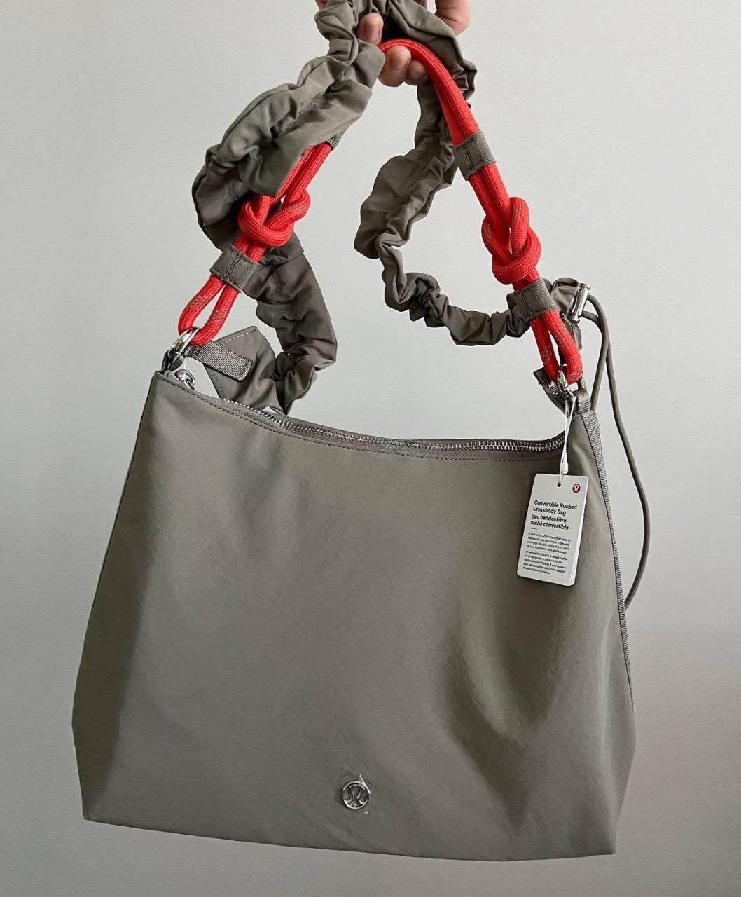 260129  美國 Lululemon 抓皺斜背包｜6.5L