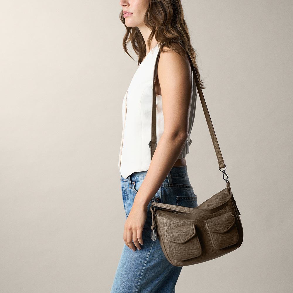 Jolie 真皮新月立體外袋斜背包-灰色 ZB11160793