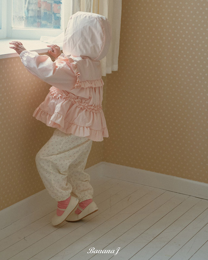 正韓春Bananaj 兩色花邊連帽外套