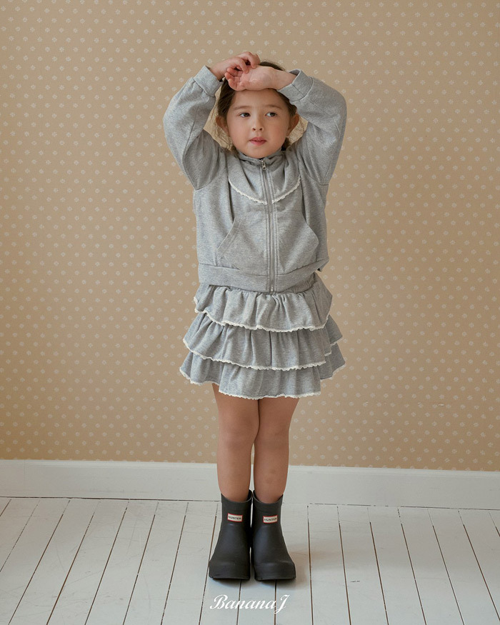 正韓春Bananaj 兩色學院感奶油邊外套