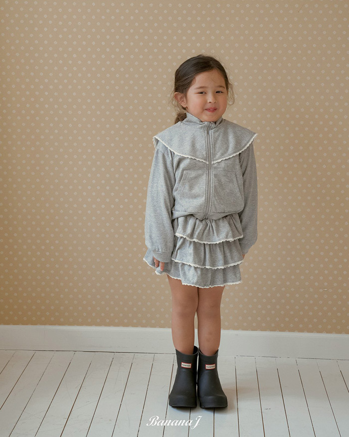 正韓春Bananaj 兩色學院感奶油邊外套