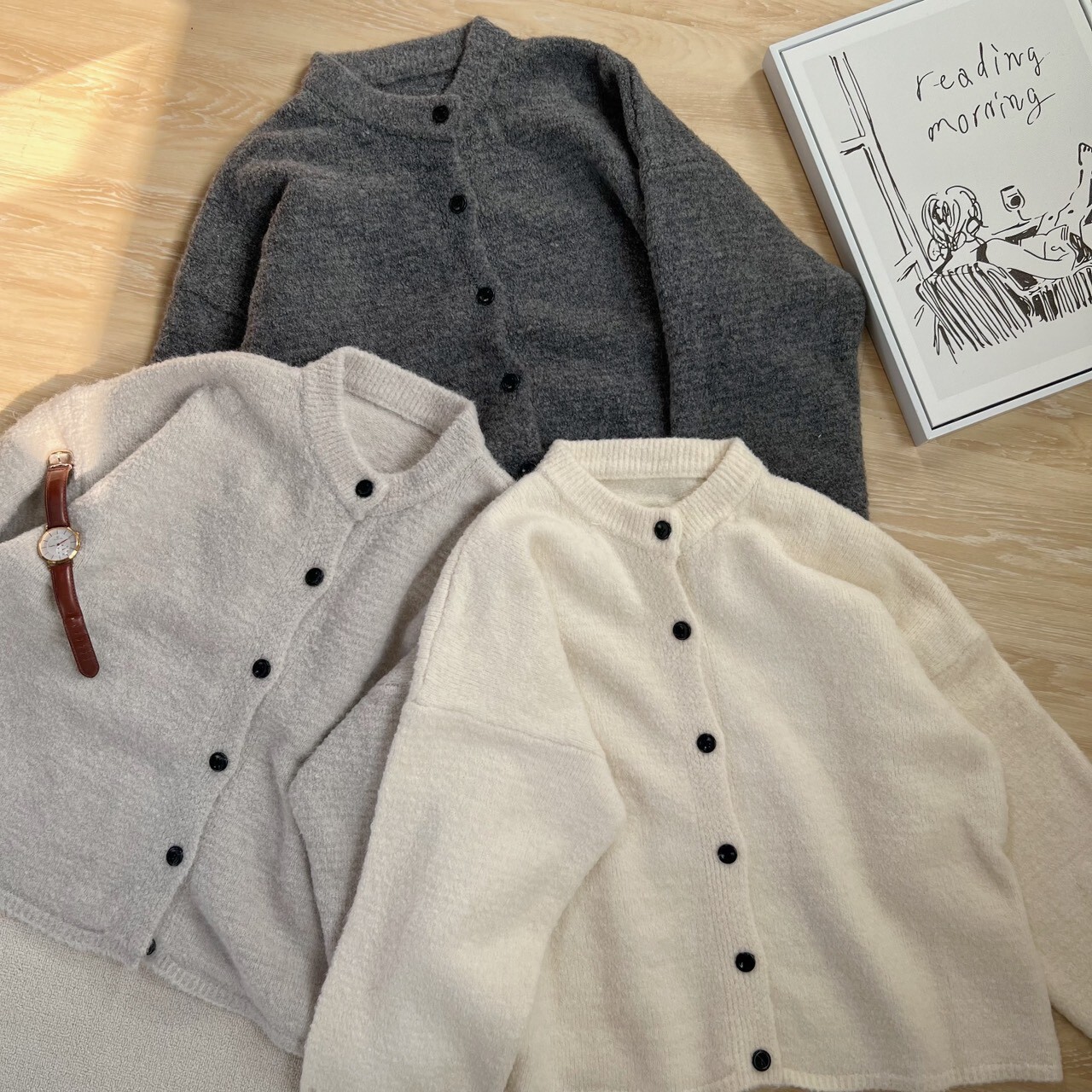 3048 圓扣針織外套