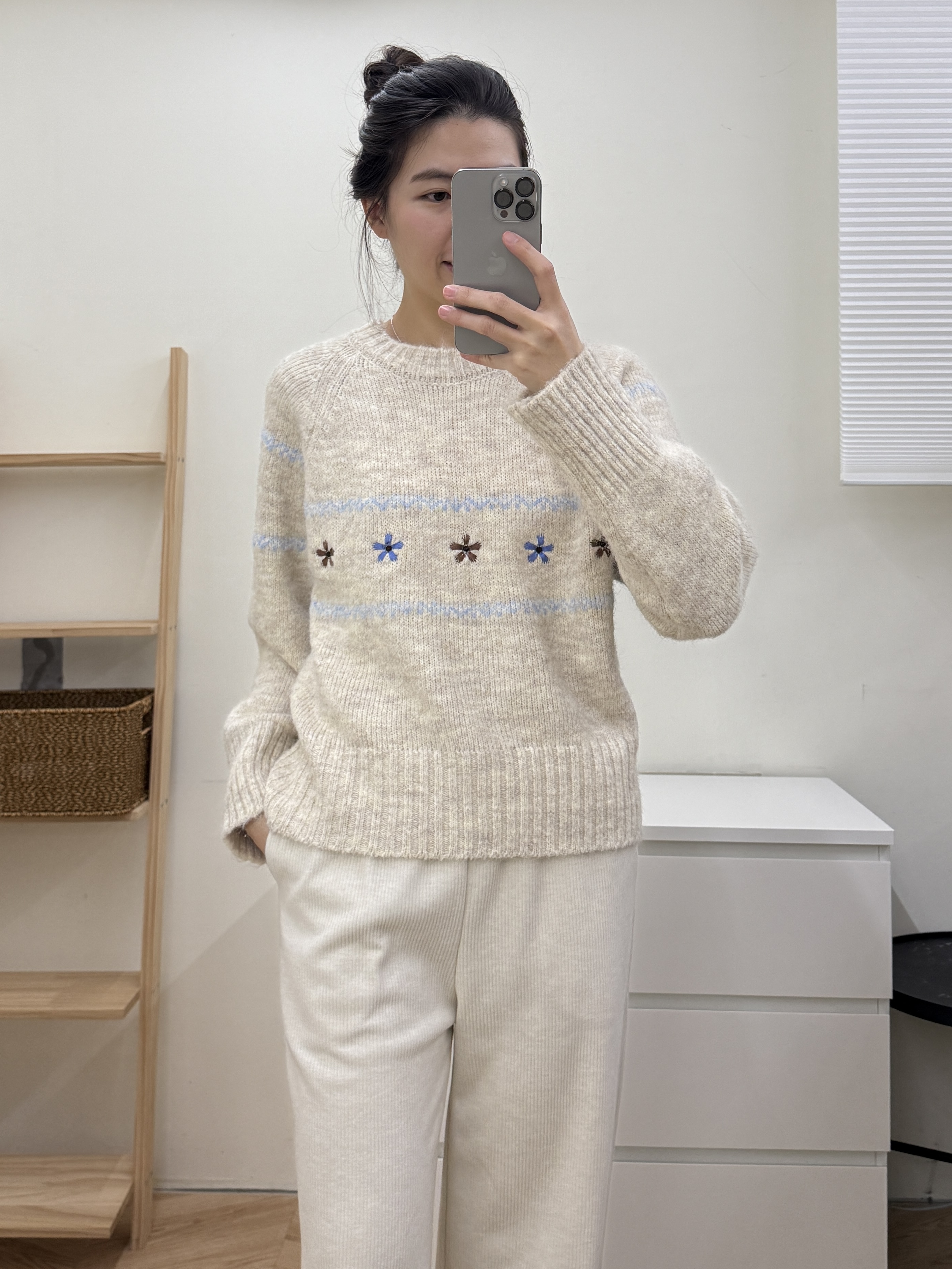 刺繡雪花毛衣*3色