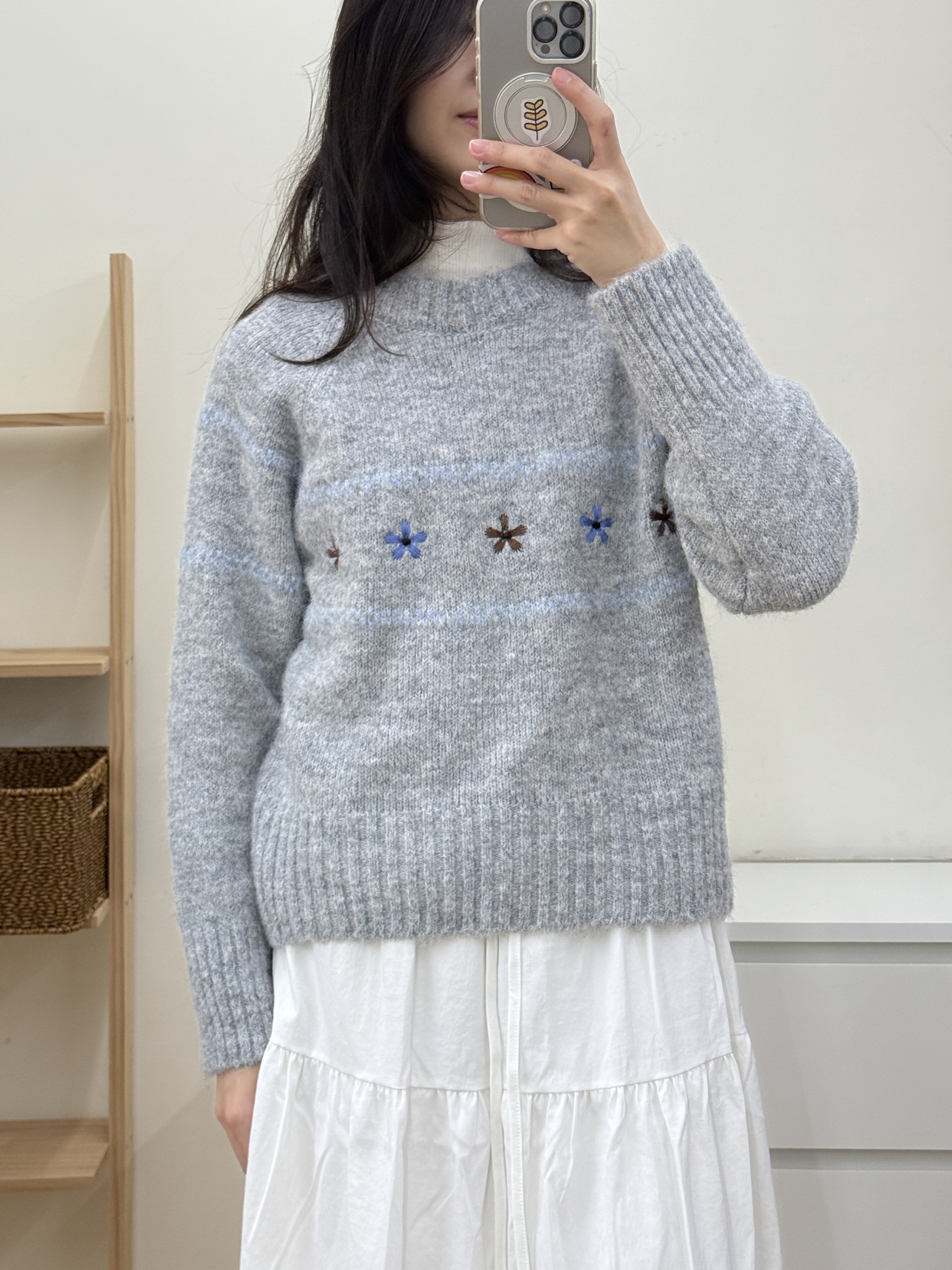 刺繡雪花毛衣*2色