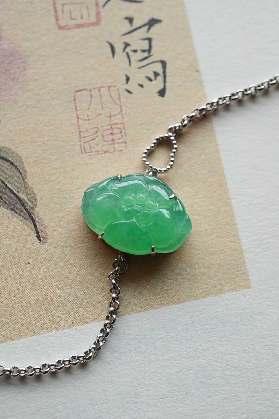 122831 翡翠冰種陽綠好運連連手鏈