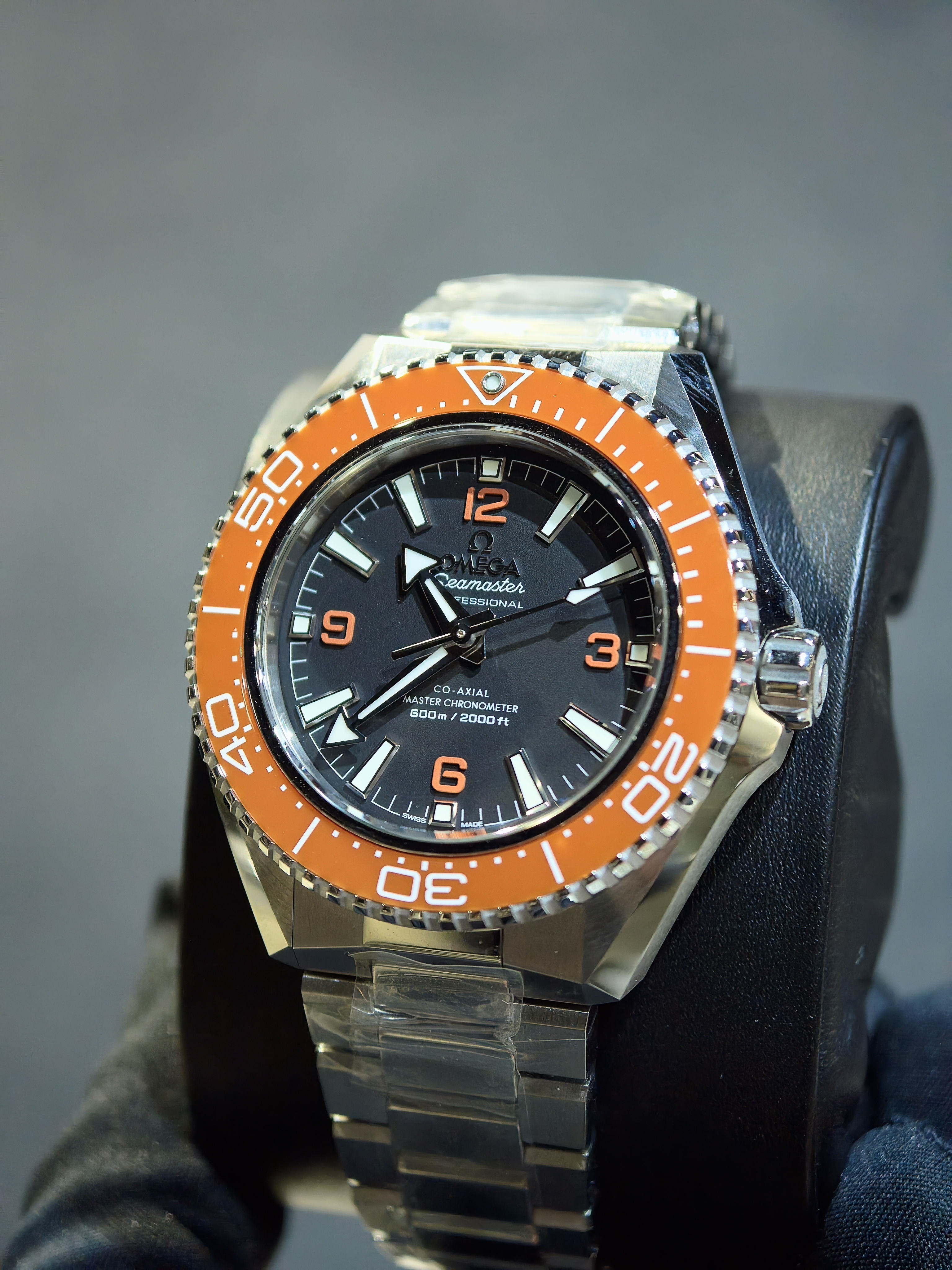 BRAND NEW OMEGA  217.30.42.21.01.003 21730422101003 SEA MASTER 600M STEEL PLANET OCEAN BLACK DIAL ORANGE CERAMIC BEZEL STEEL 42MM