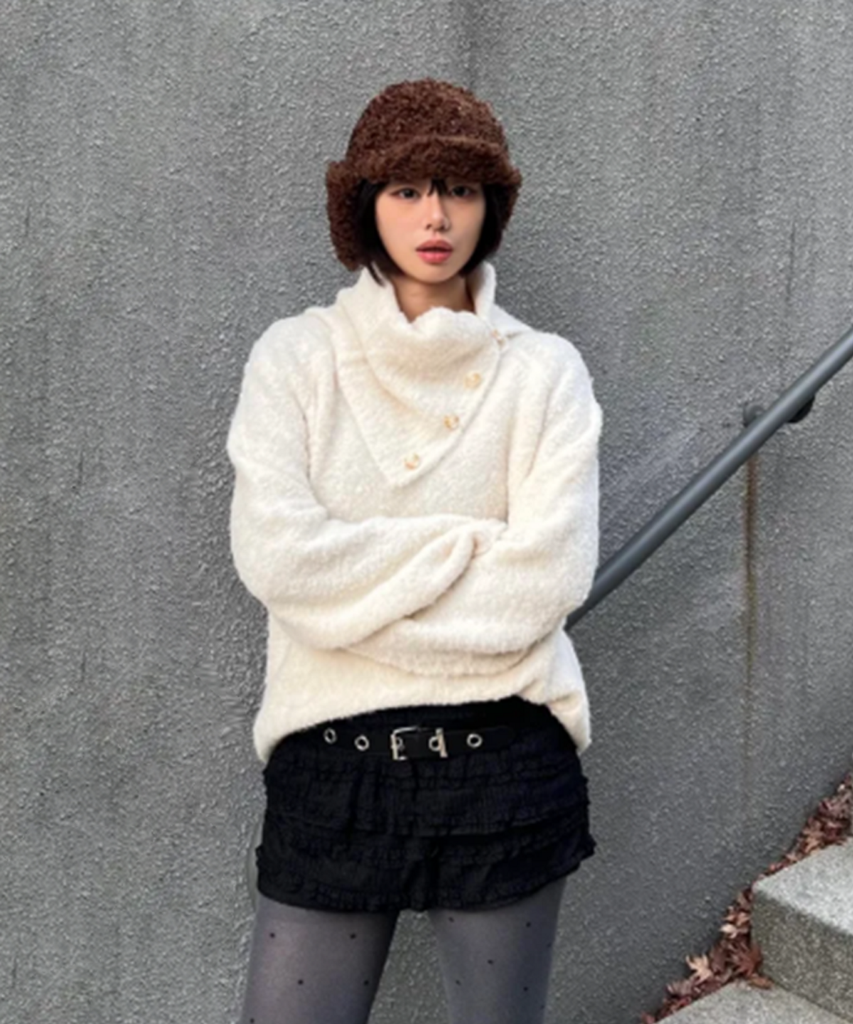 General Idea Neck Warmer Loose-Fit Boucle Knit