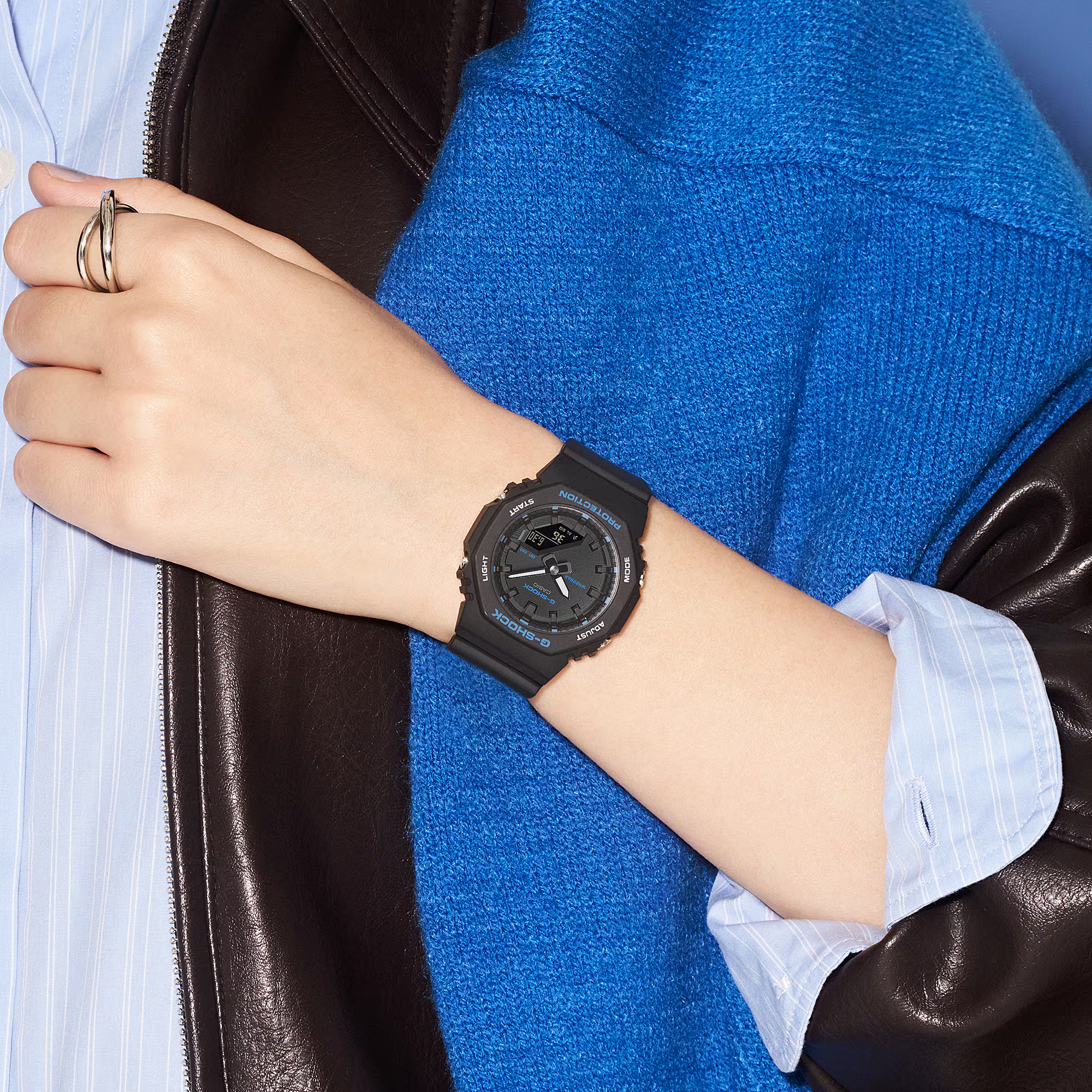 萬年鐘錶 - G-SHOCK   黑色纖薄精緻八角電子錶 GMA-P2100BA-1A 錶徑 : 40.2mm