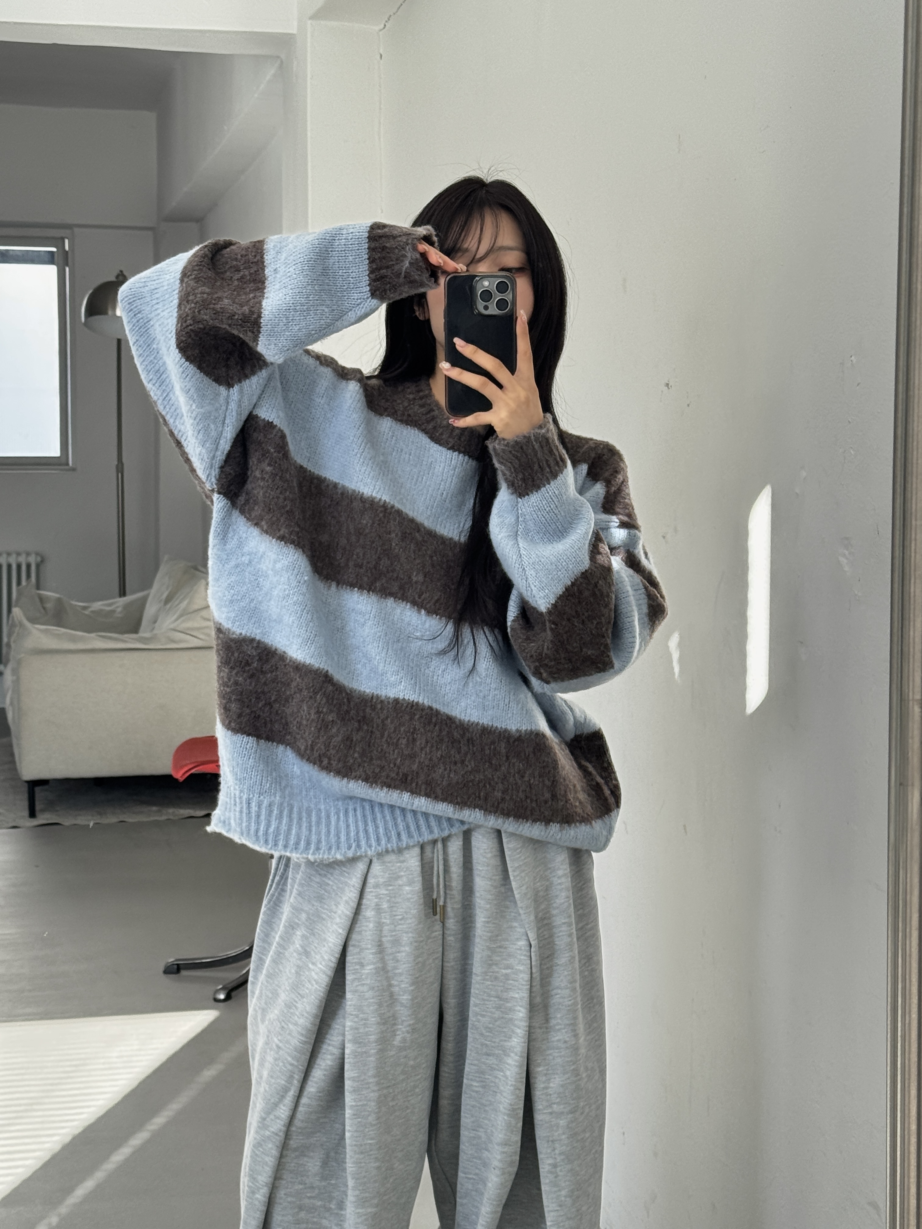 寬條紋落肩針織上衣（部分現貨）