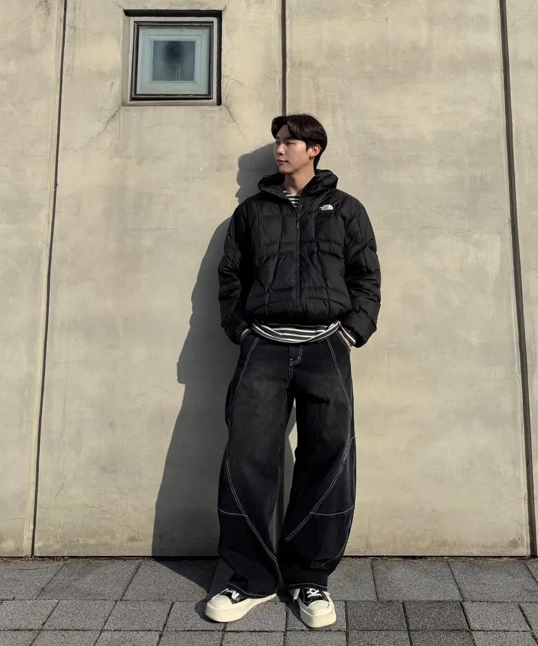 "代購" THE NORTH FACE 25FW 防撕裂輕量防風連帽外套 NJ3NR84J