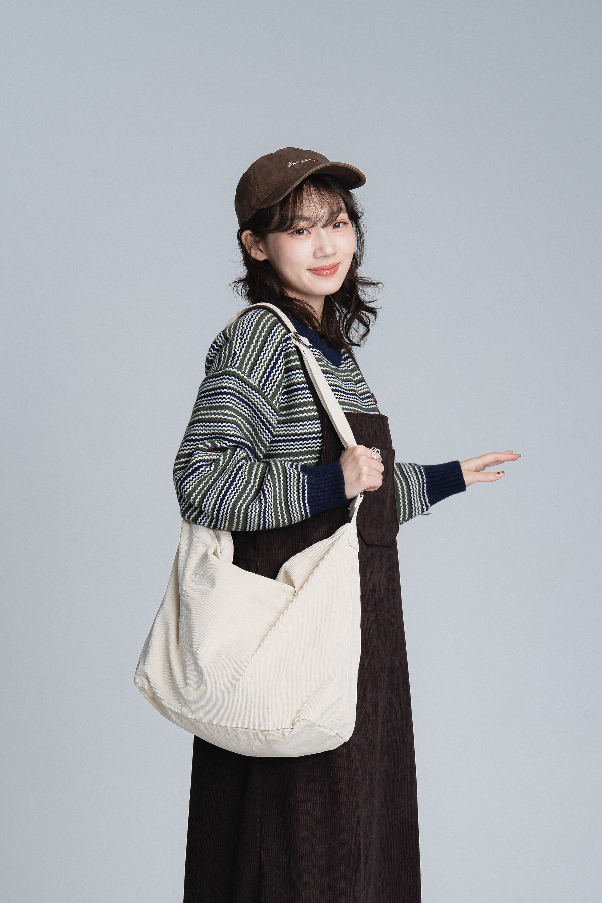 燈芯絨大容量肩背包 4色