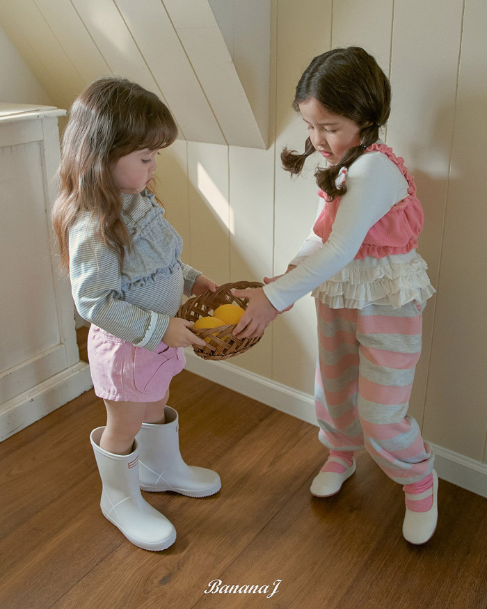 正韓春Bananaj 兩色奶油花條紋上衣