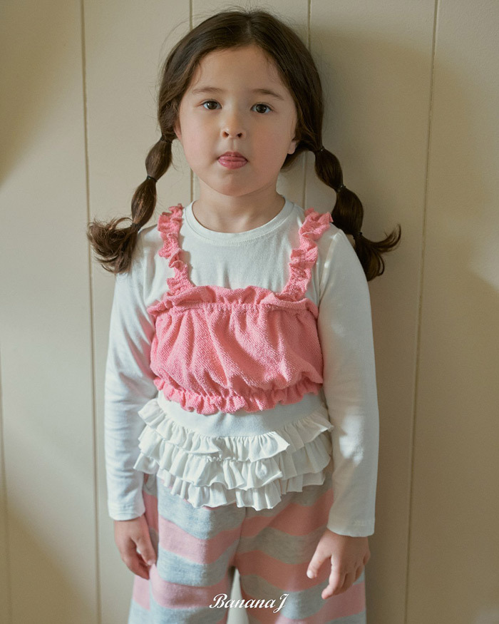 正韓春Bananaj 兩色蛋糕奶油上衣