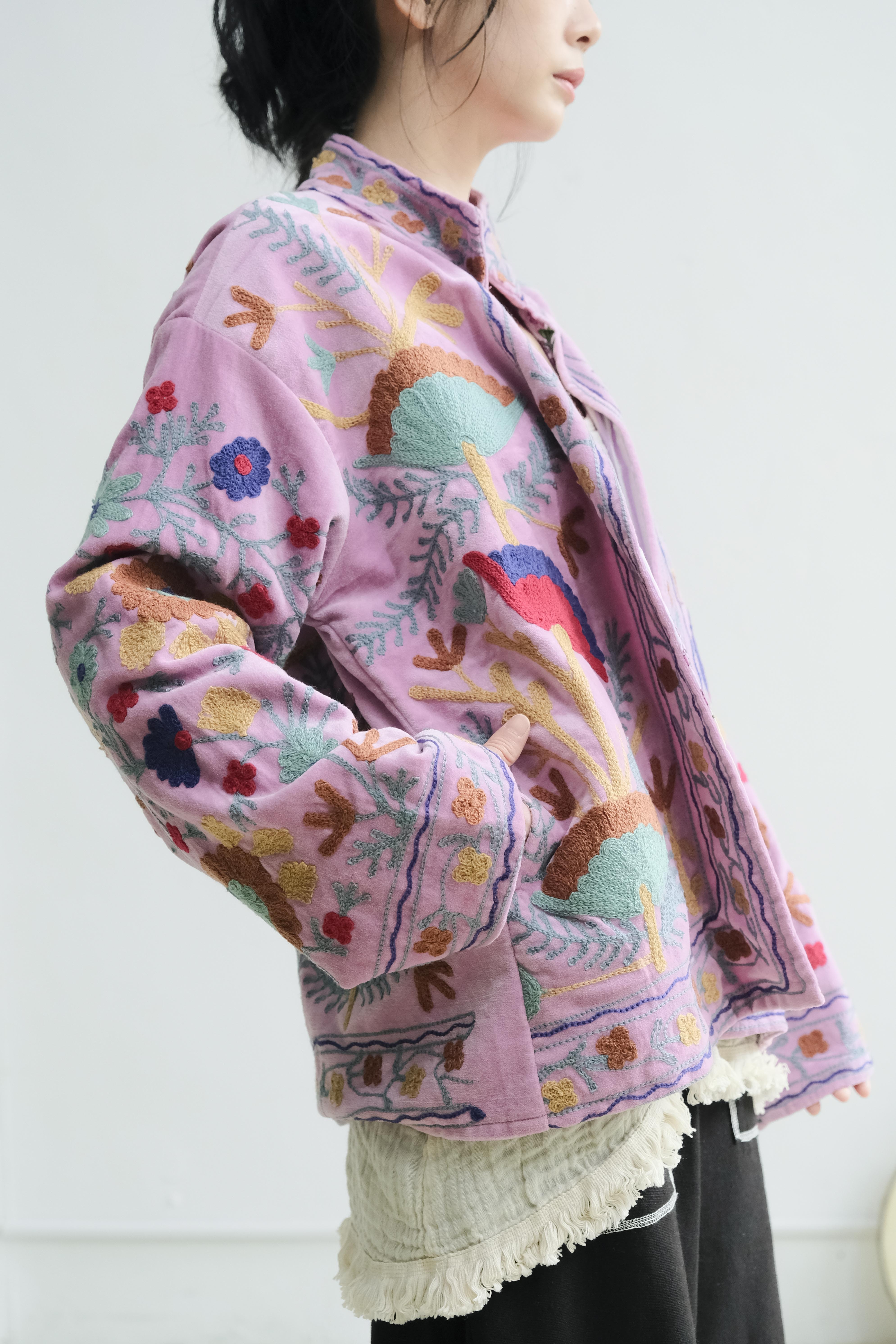 蘇札尼刺繡短外套 粉粉