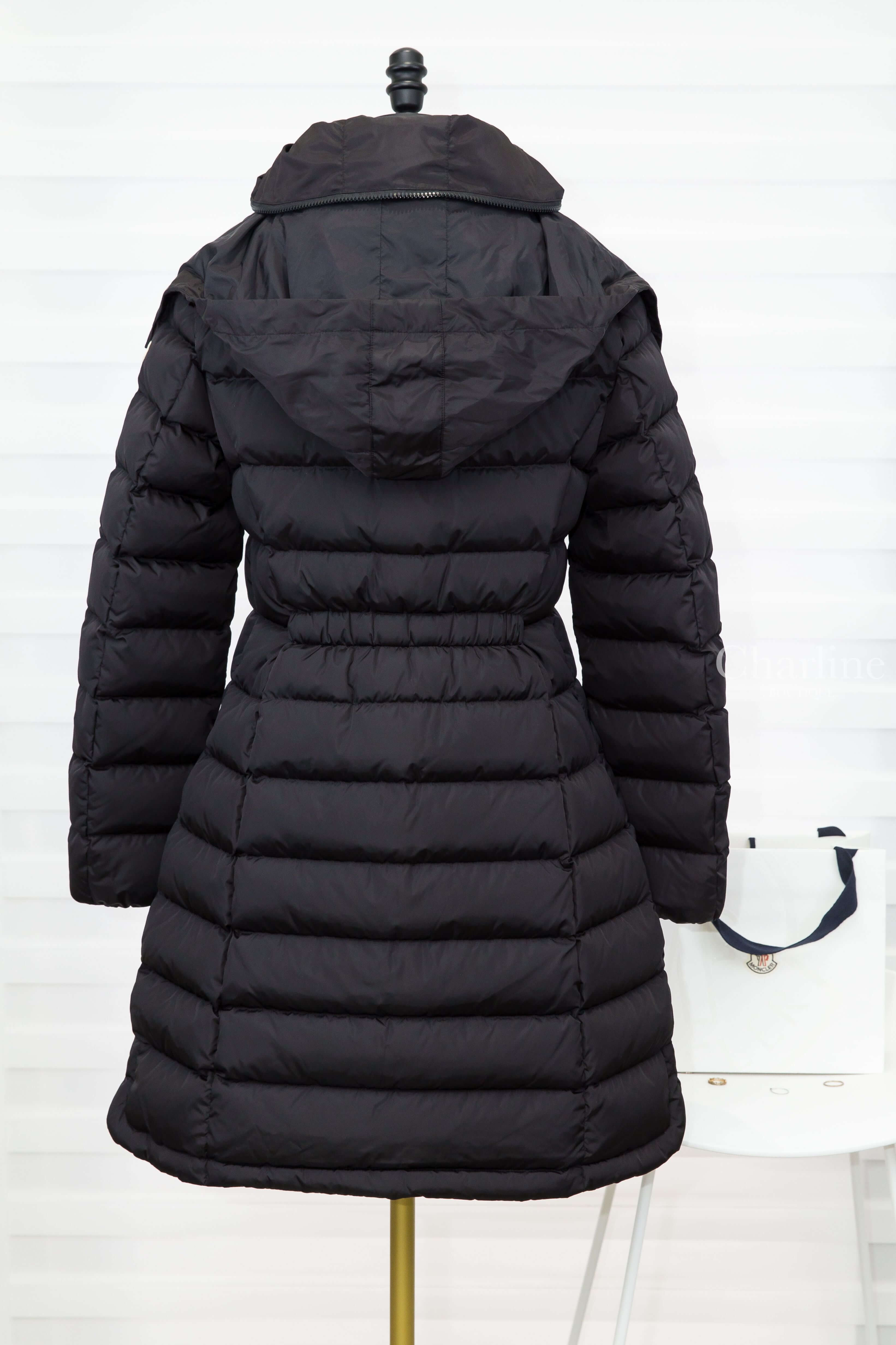 Moncler Flammette Hooded Long Down Jacket 黑色長版收腰連帽拉鍊輕羽絨外套-Charline Boutique 精品代購