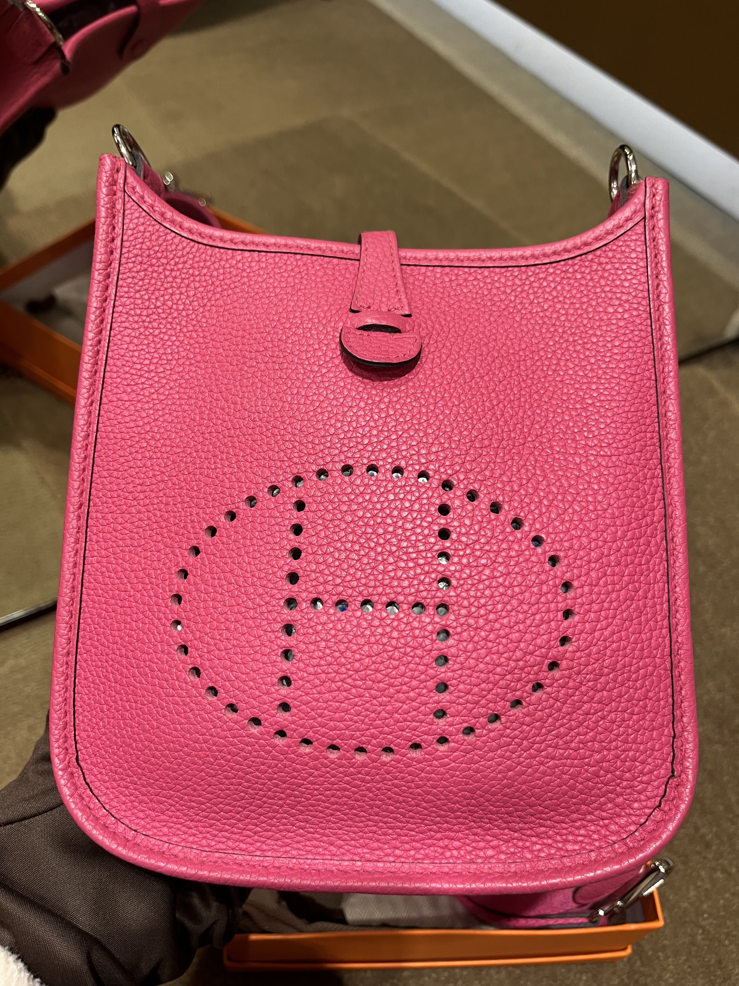 Evelyne mini 5R rose shocking ck tm B（二手95%new）