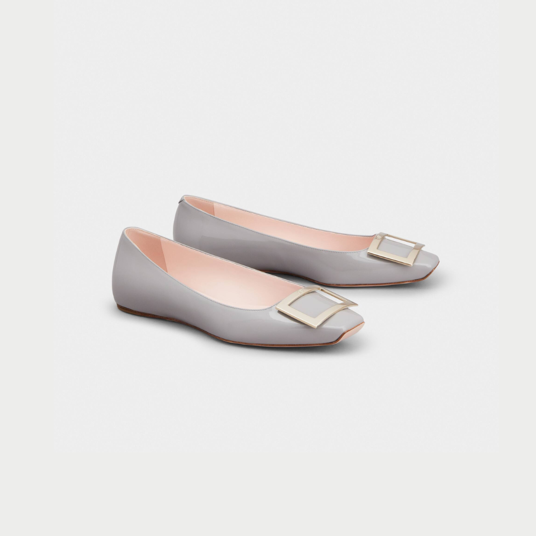 1FF0101-117 ROGER VIVIER Trompette Ballerinas In Patent Leather #RVW40415280D1PB206 (S-EU-E)