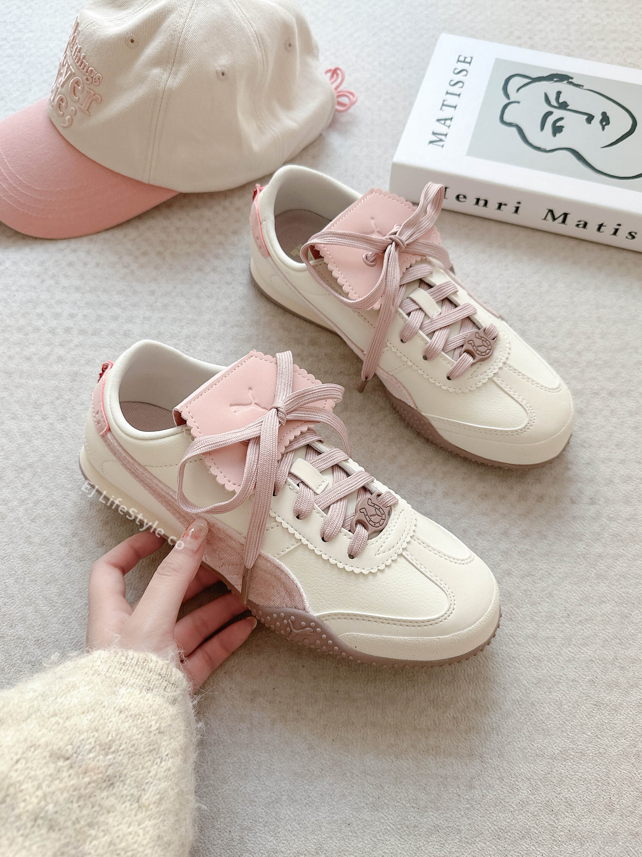 PUMA BELLA UT "Year Of Horse" 馬年限定 奶油櫻花粉 粉色 翻轉鞋帶 絨毛 女鞋 406665-01 / 調貨