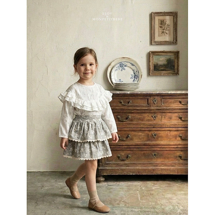 正韓春Monpetitbebe 兩色純棉浪漫主義上衣