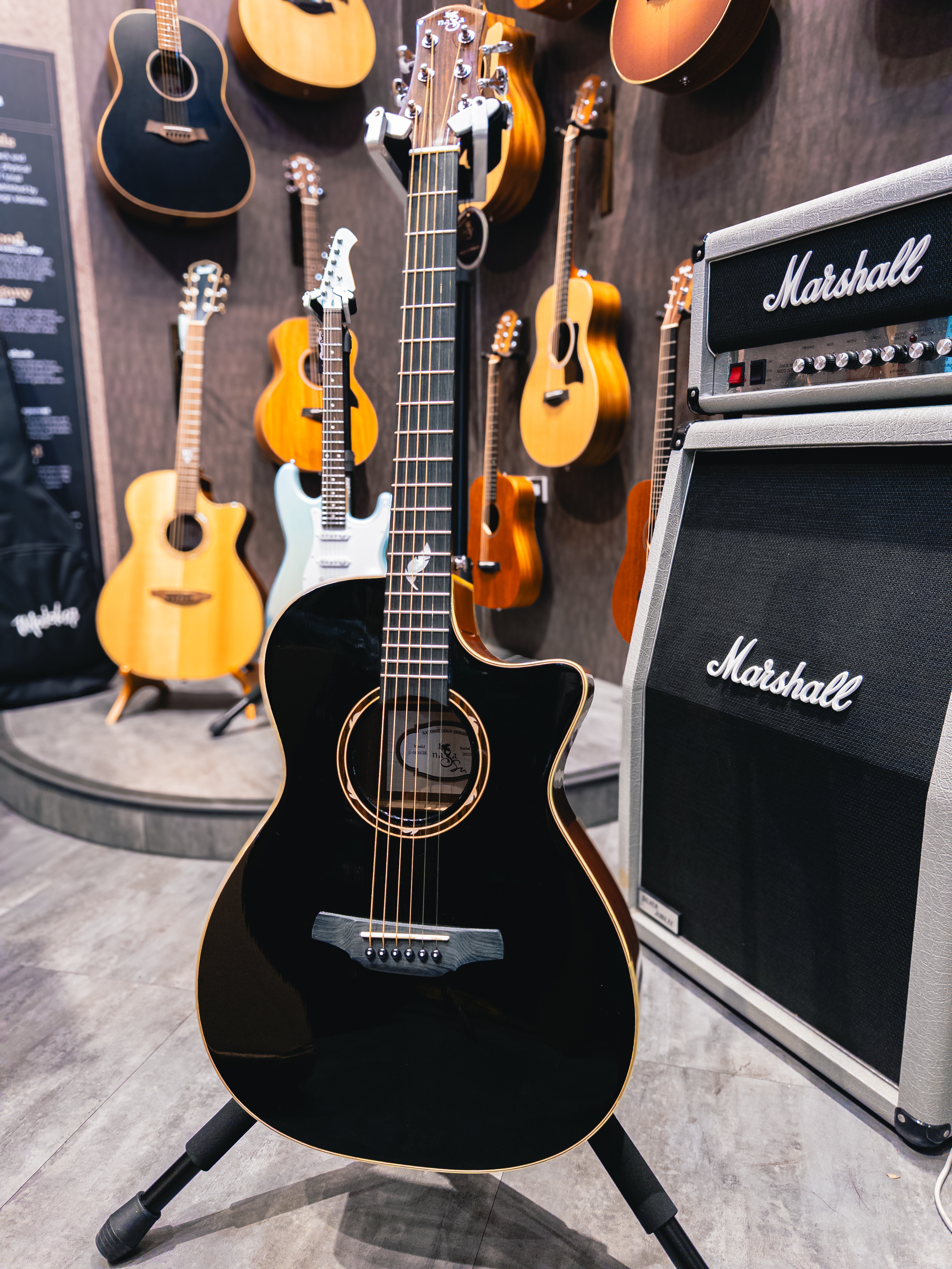 NAGA吉他 風系列 伍伍慧代言 G-08OOCBK 黑色亮光 英格曼雲杉面板/沙比利側背 面單板木吉他 40吋 OOC桶身缺角 附原廠厚琴袋