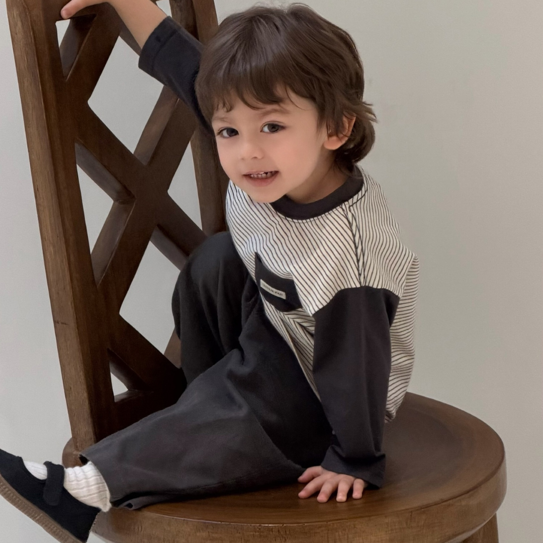 26春 灰調條紋套裝