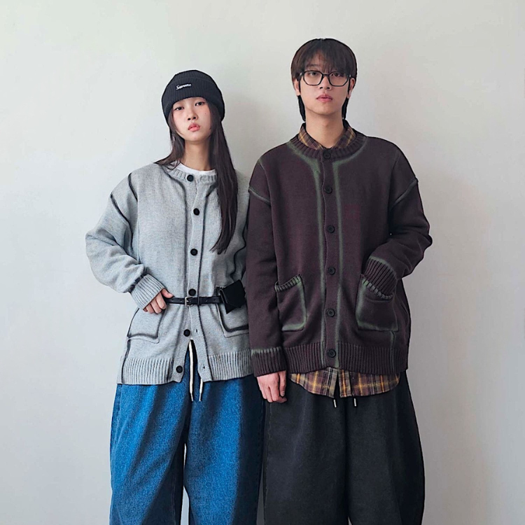 日常穿搭｜極簡線條開衫情侶裝（兩色）