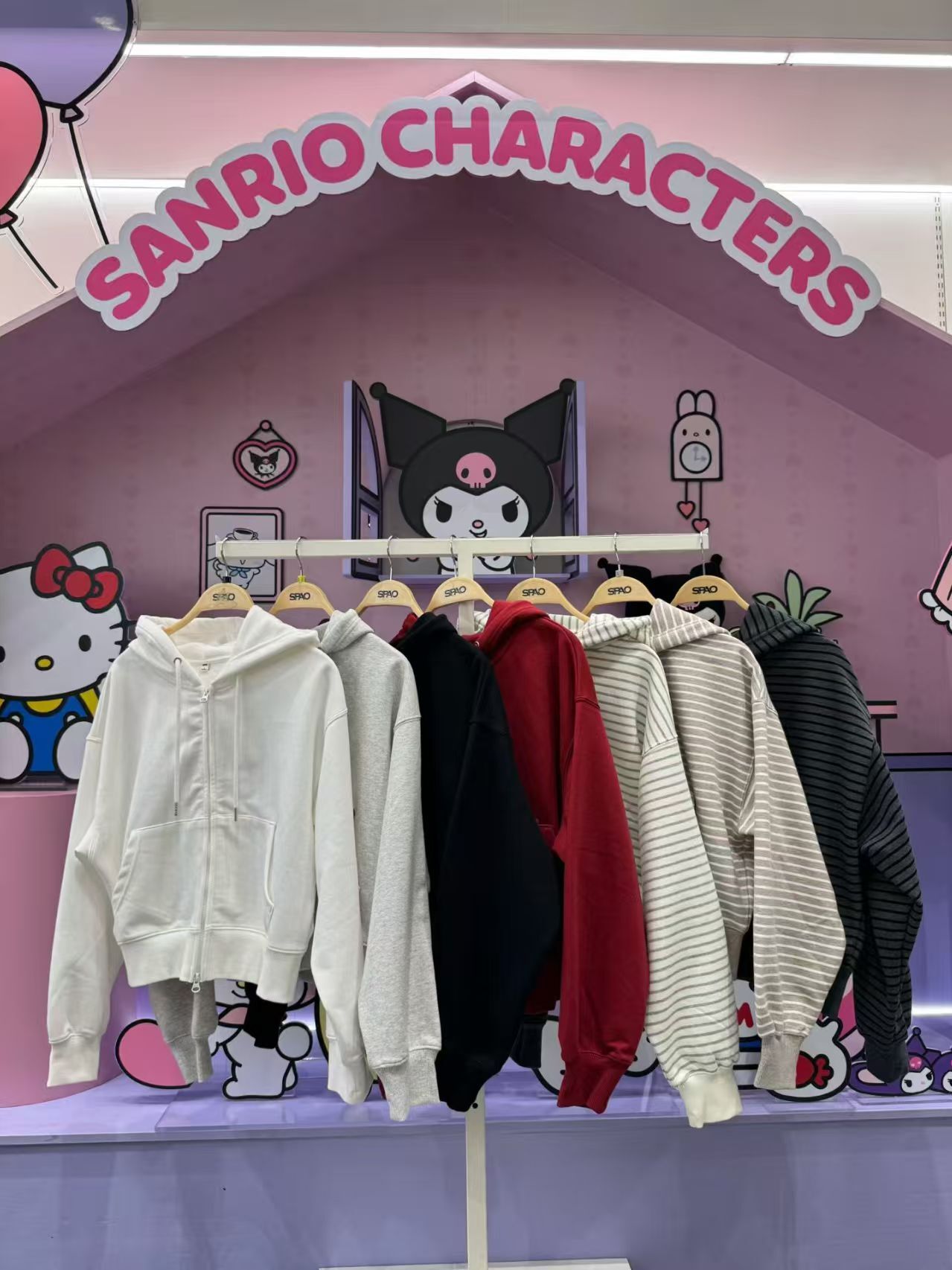 韓國代購 SPAO 短款拉鏈連帽衛衣SPMZG23G01