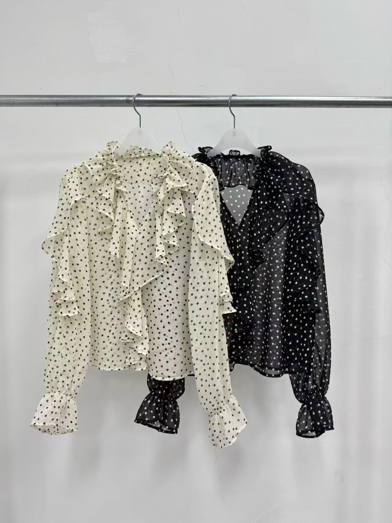 MS5407 法式波點荷葉邊上衣