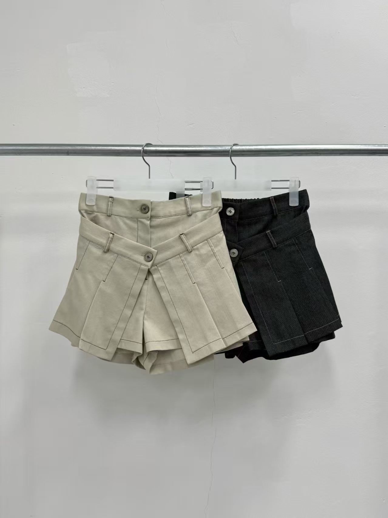 MS5413 前頁壓摺造型短褲