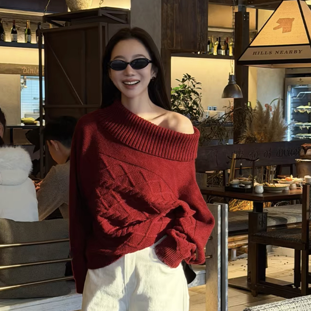 法國紅可拉露肩造型麻花針織毛衣-F (Elegant & Love)