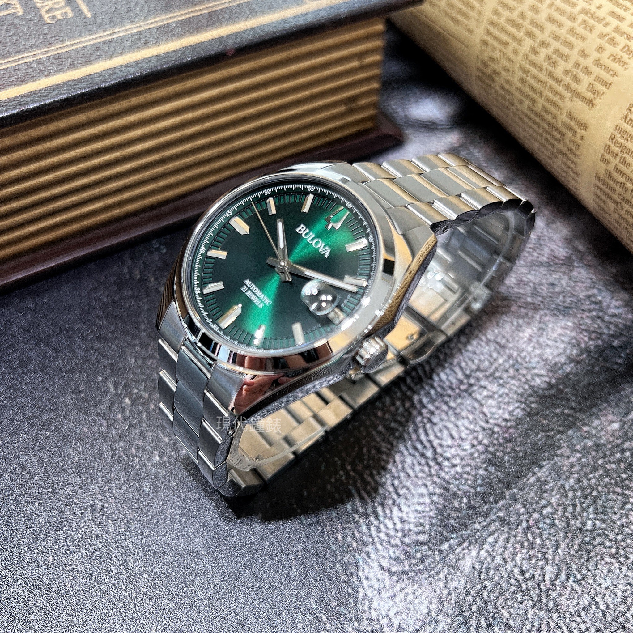 【BULOVA 寶路華】綠面自動機械腕錶96B429 39mm 現代鐘錶
