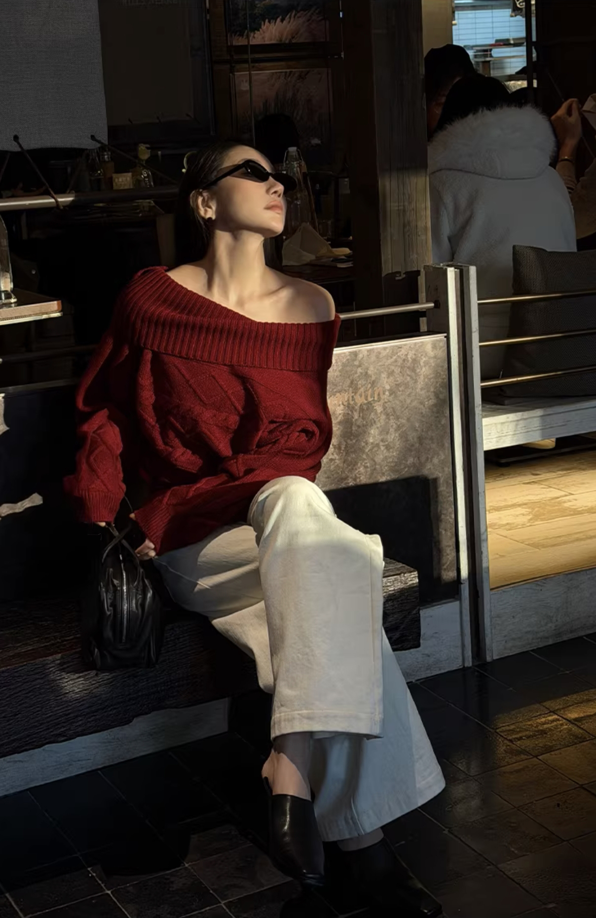 雲朵白顯瘦俐落感直筒牛仔褲-S-L  (Elegant & Love)