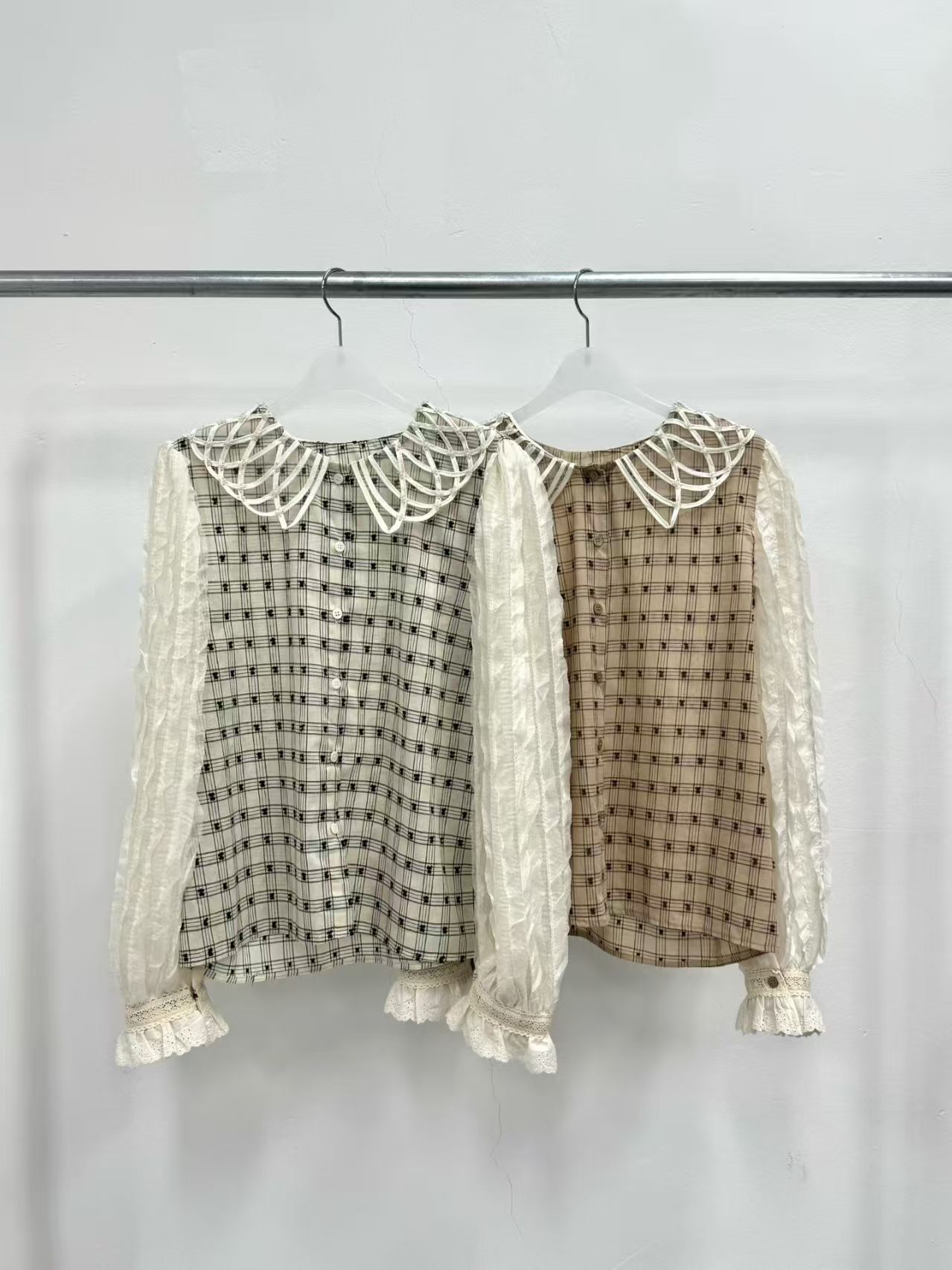 MS5422 縷空領格紋蕾絲拼接襯衫