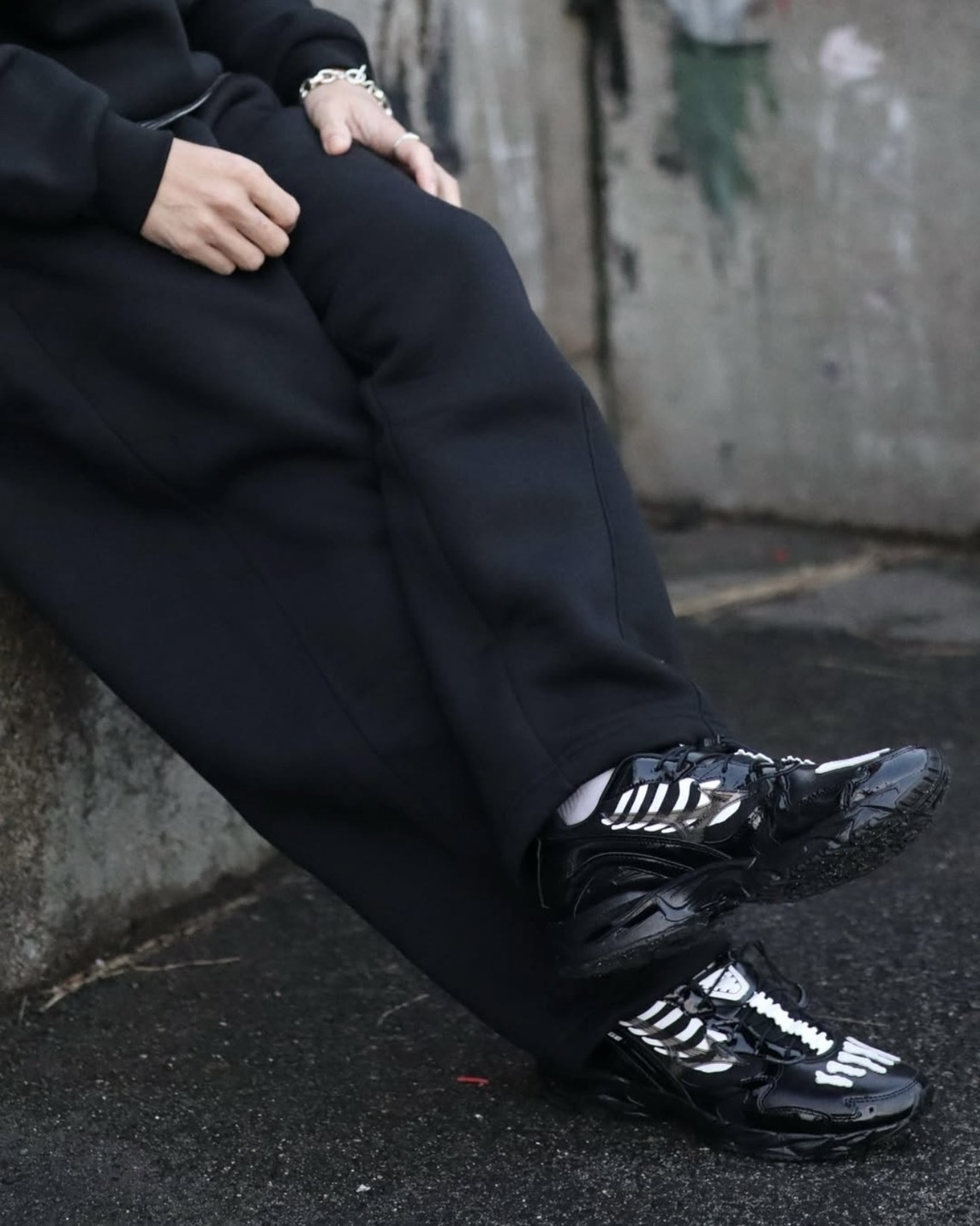 【預購】SBTG X  MIZUNO WAVE RIDER 10 亮黑 D1GD252601