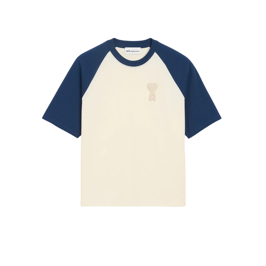 1FF0101-246 [AMI PARIS] Cotton Ami De Coeur Knitted Patch T-shirt (SS26) White And Blue #UTS379.726.A027 (C-EU-E)