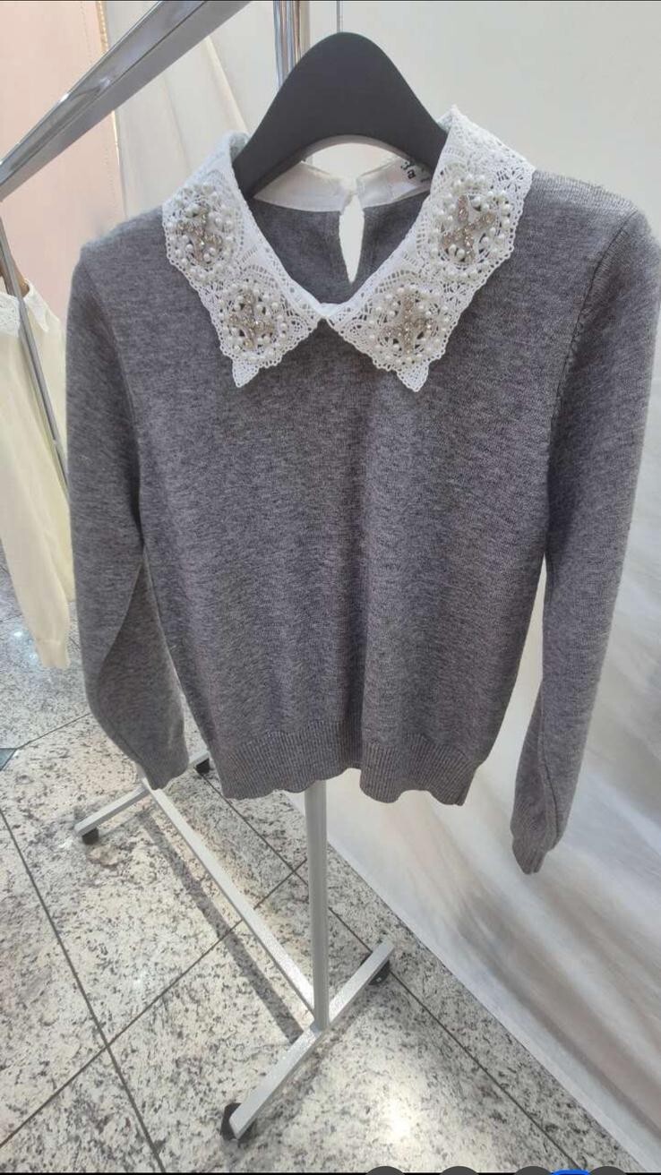 A32 胸38 長20 $379 (一口價)