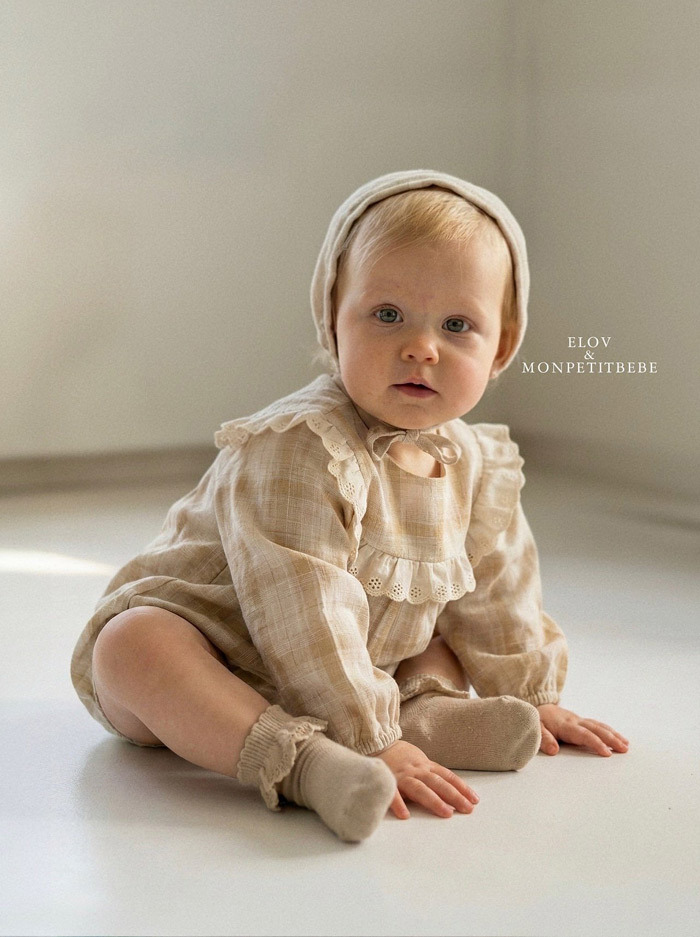 正韓春Monpetitbebe 嫩嬰兩色方格奶油領包屁衣