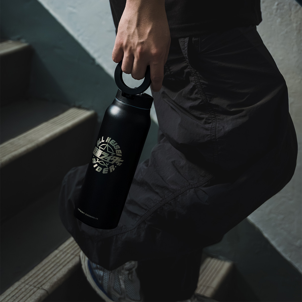 幪面超人720毫升不鏽鋼樽(含磁力支架)