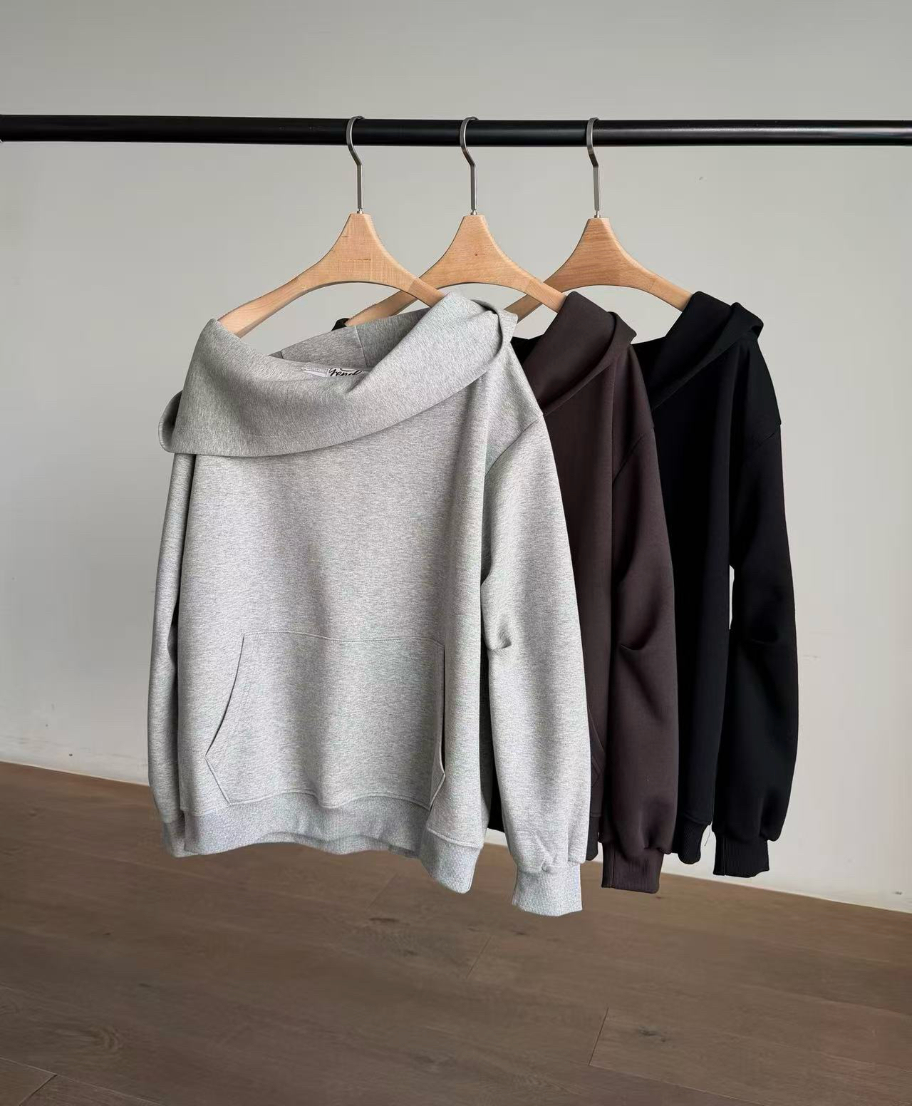 RD2605 特色帽子設計Sweater