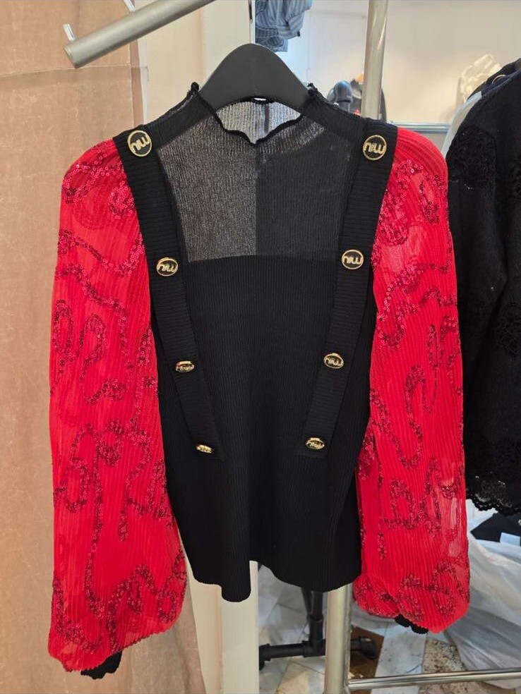 A43 胸 34-46長 22$399 (一口價)