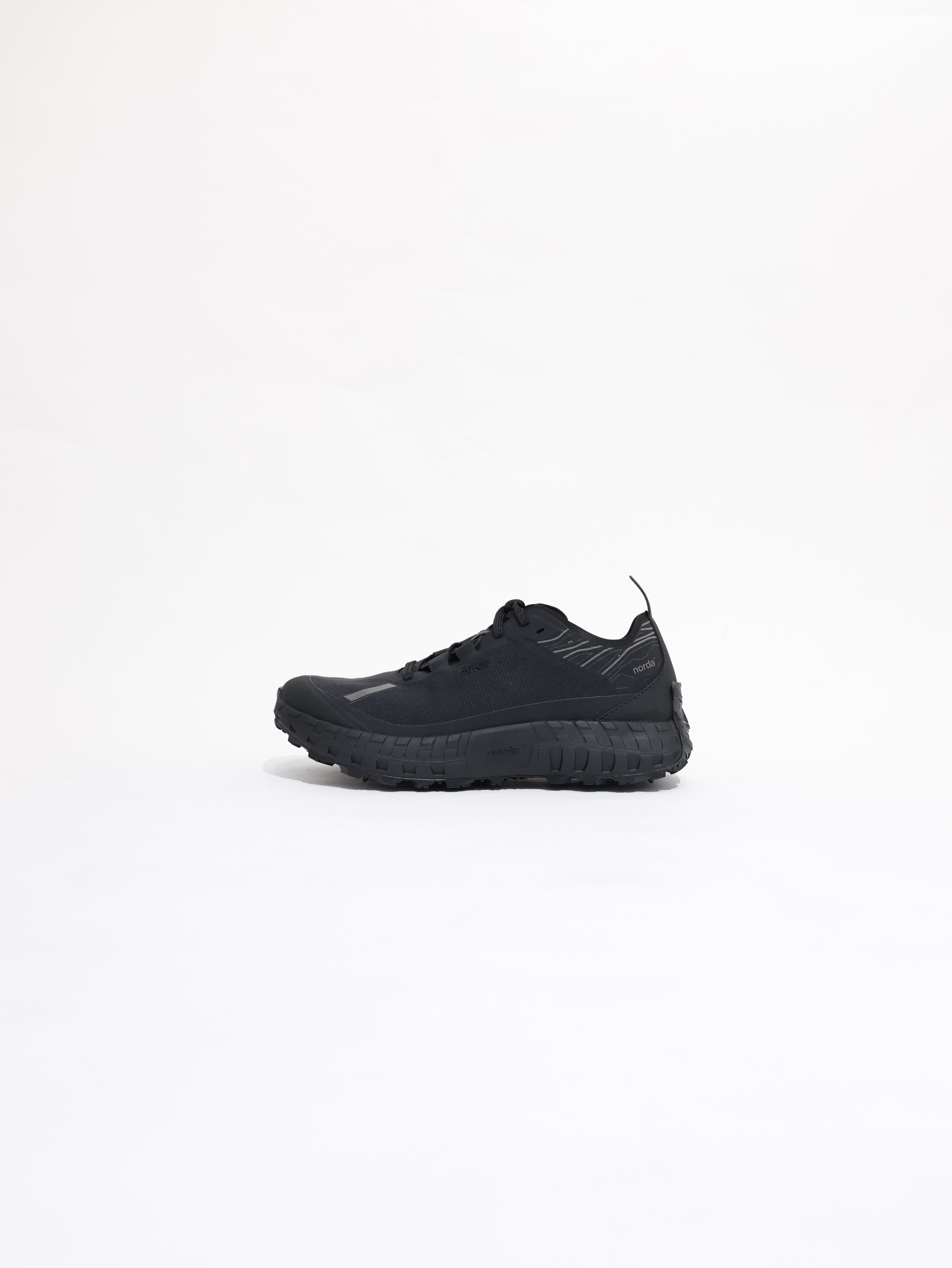 NORDA 001A - M - Stealth Black