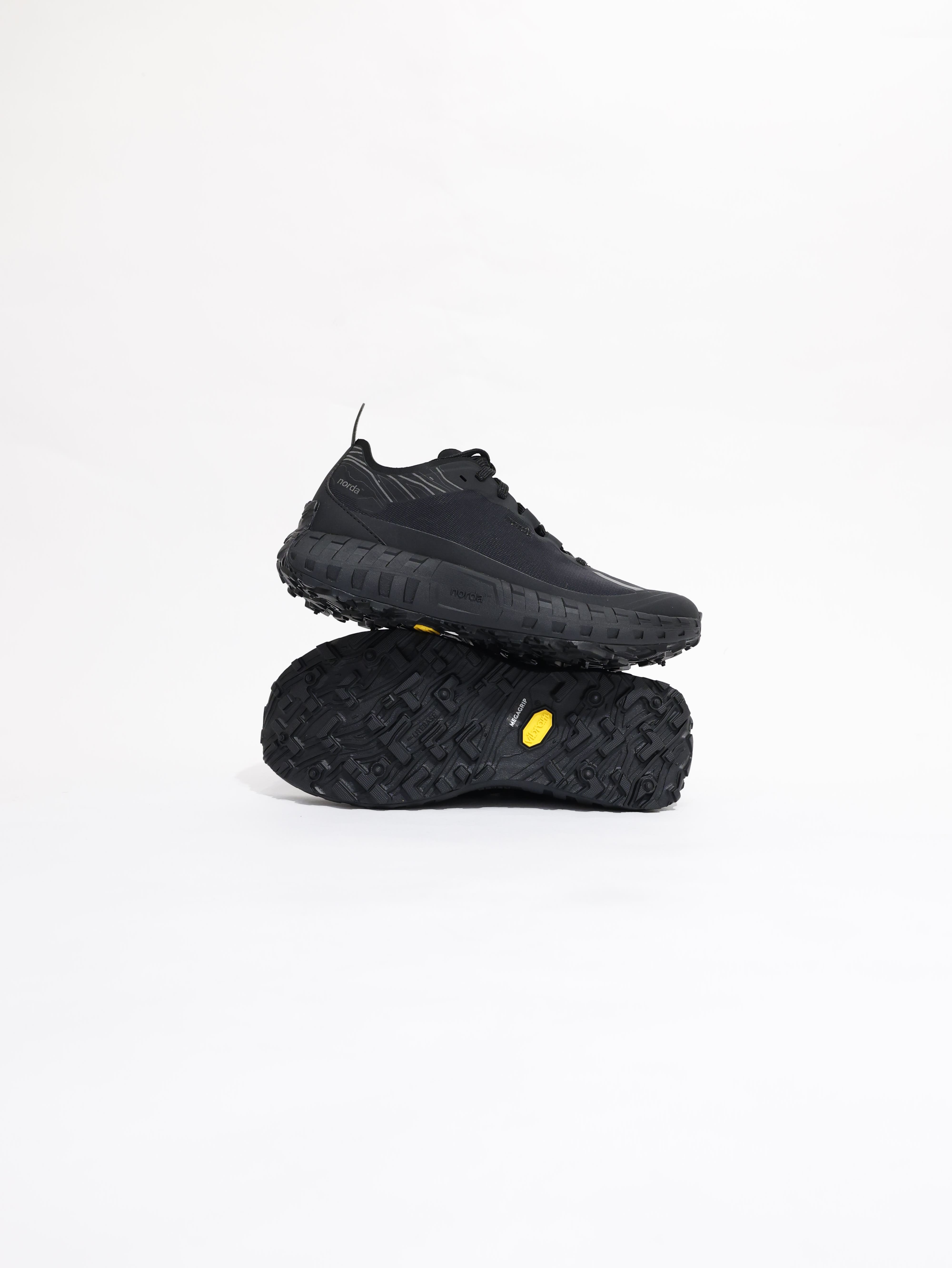 NORDA 001A - M - Stealth Black
