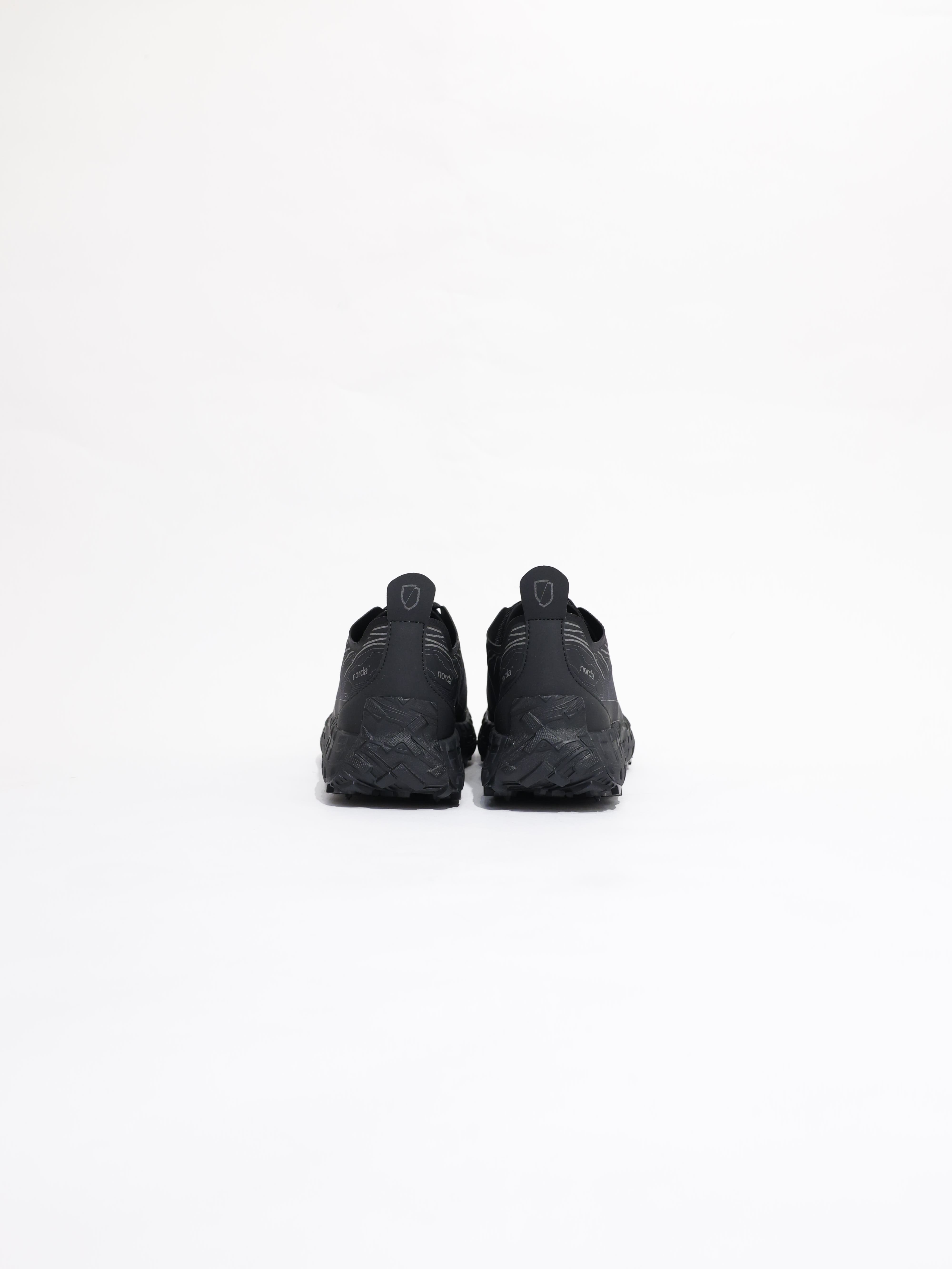 NORDA 001A - M - Stealth Black