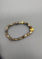 YY2722  黄金糖屁桃手串