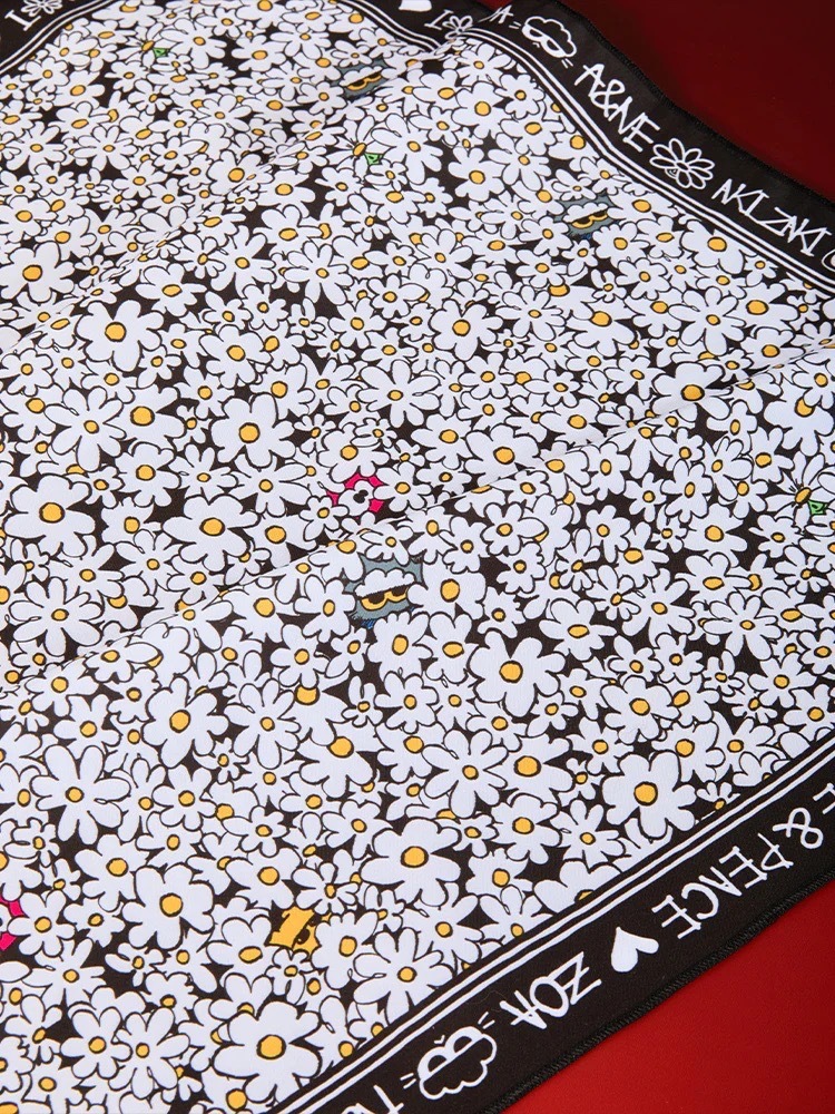 ZO&FRIENDS ZOAFUL WINTER G-DRAGON GD 權志龍 貓咪 雛菊 花朵 方巾 圍巾 領巾 頭巾 / 預購