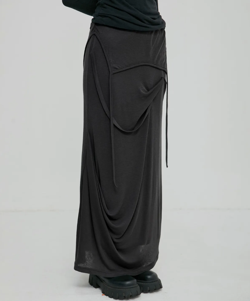 FLARE UP 不對稱垂墜長裙(2色)