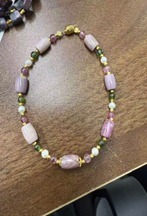 YY2745  粉舒桶珠手链